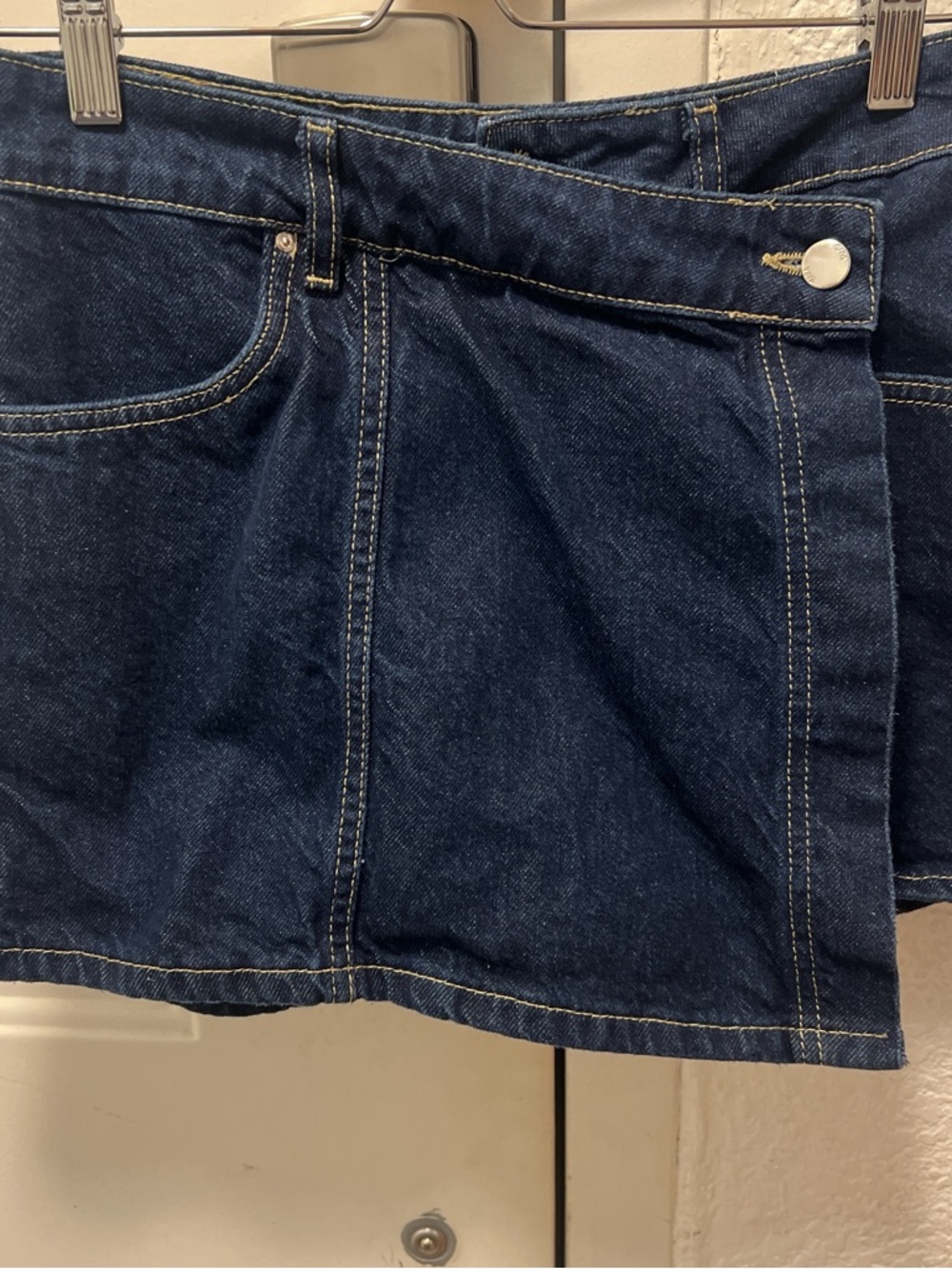 Zara Dark Indigo Denim Mini Skort with Contrast Stitching